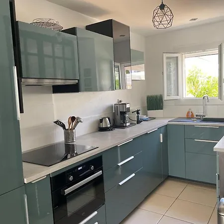 Moderne Avec Piscine Et Parking - Motte - Fr-1-790-42 Apartament